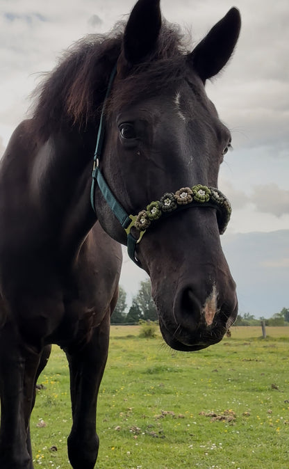 Grünes Blumen-Halfter | ohne Fell
